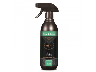 BikeOnWax Brauc un Spīdi -Universāls attīrītājs Pulieris un Aizsarglīdzeklis priekš plastikāta detaļām 500ml Spray Pudele BOW-SHI1 5901854540009